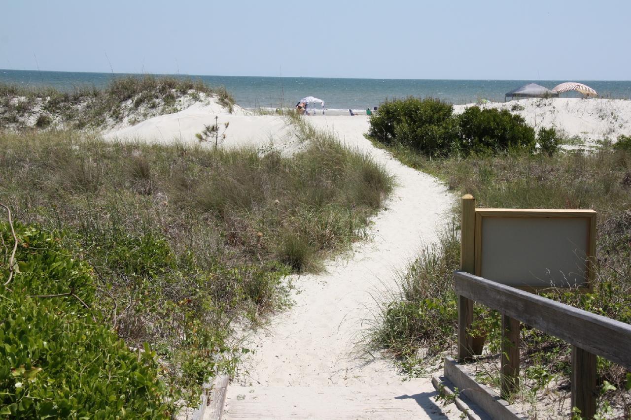 Ocean Villas Deluxe - Oceanfront Villa - Steps To Beach - Great Location - Heated Pool April Hilton Head Island Eksteriør bilde
